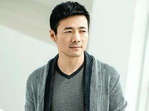 卷发胖男明星,揭秘卷发胖男明星的独特风采