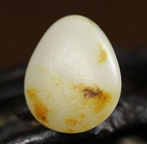 和田玉料怎么看年份,揭秘古玉生成之谜